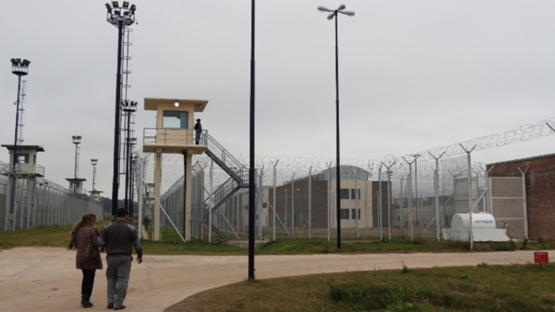 Según los abogados, la nueva medida complica la defensa de los reclusos.