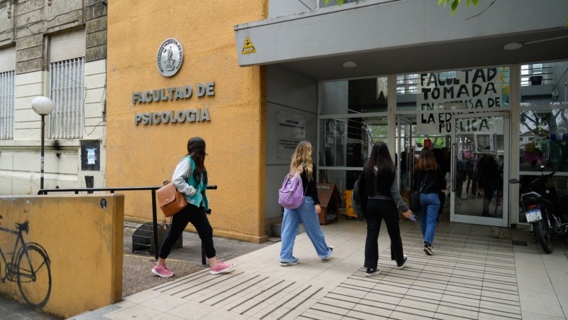 La Facultad de Psicología de la Universidad Nacional de Rosario.
