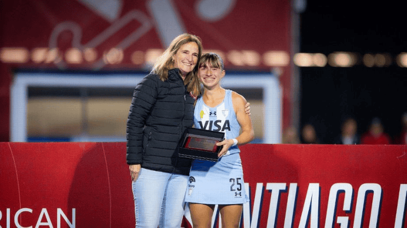 &nbsp;El reconocimiento que recibió Bianchi: Mejor jugadora de la Copa Panamericana Junior.