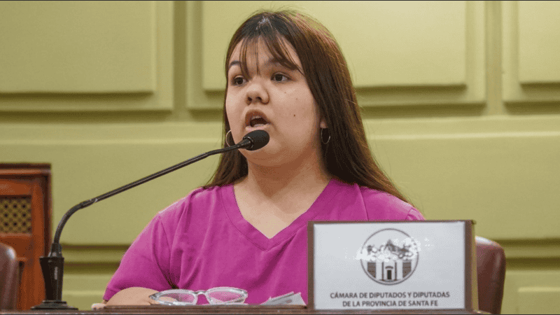 Proponen adaptar espacios públicos en Santa Fe para personas de talla baja.