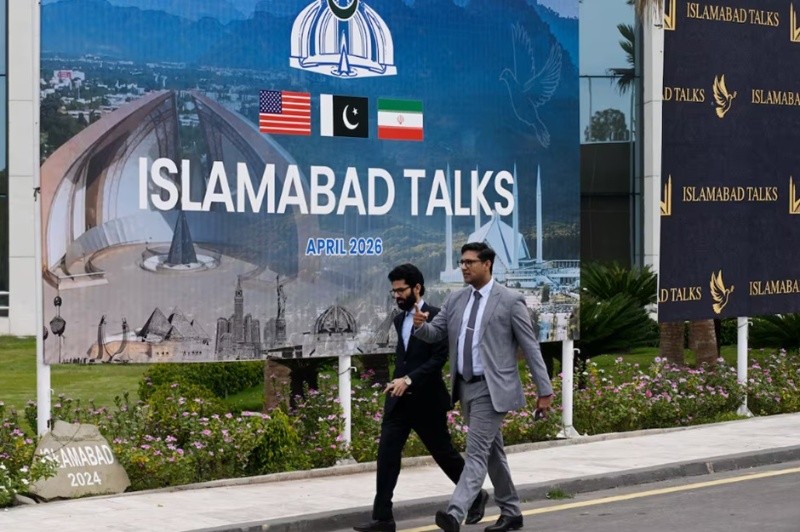 &nbsp;El último esfuerzo por negociar un acuerdo en Islamabad se produce mientras un alto el fuego indefinido ha pausado la mayor parte de los combates.