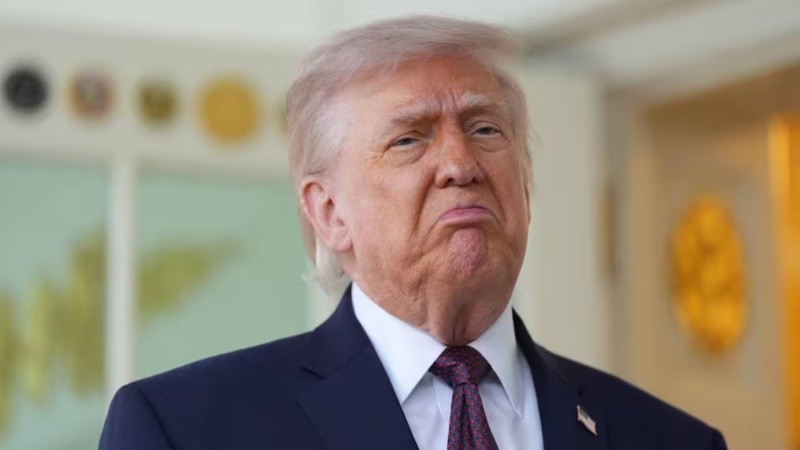 Trump canceló el viaje de los negociadiores de Estados Unidos a Pakistán y se niega a aceptar las condiciones de Irán para terminar con la guerra.