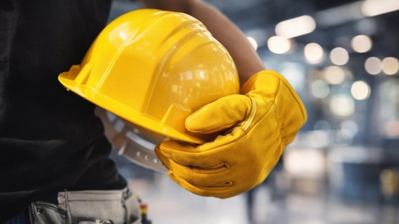 Caída del empleo y falta de preparación en candidatos, dos factores que condicionan la industria laboral.