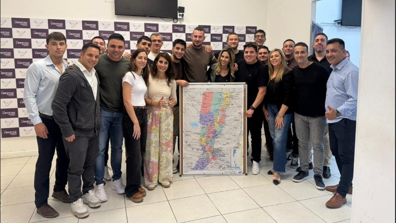 La diputada nacional es la arquitecta del armado libertario y consolida su proyecto político en Santa Fe.