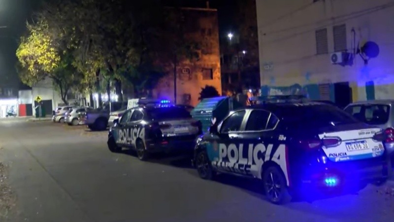 Intenso operativo policial en el lugar. (imagen El Tres)