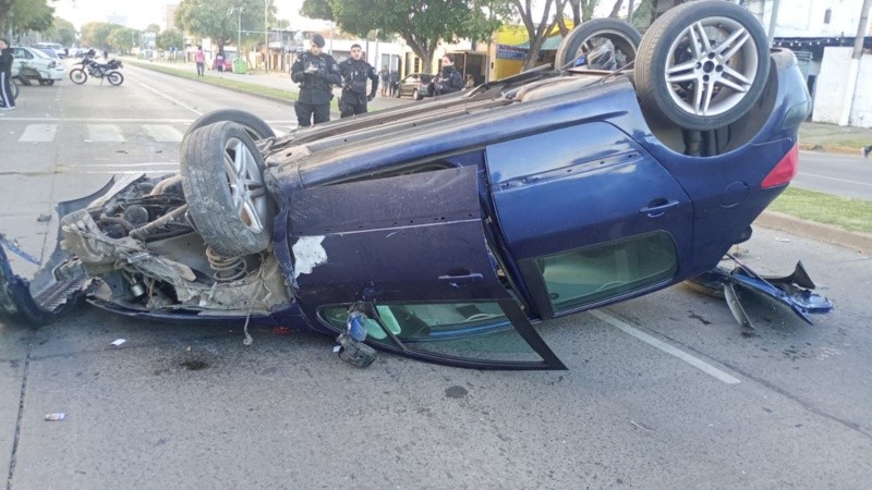 El Peugeot se llevó la peor parte.