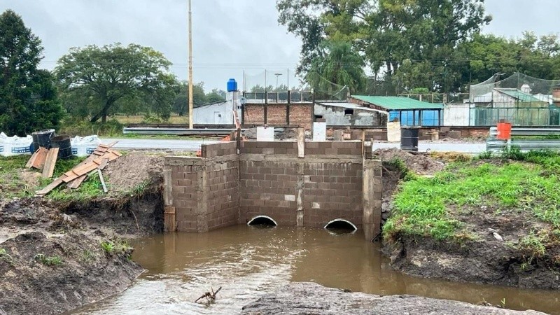 La cantidad de agua caída generó inconvenientes principalmente en localidades del norte.