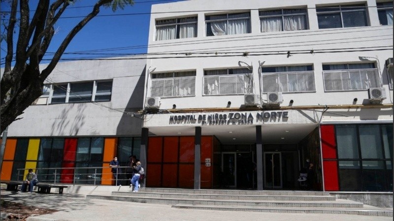La menos quedó inernada en el Hospital de Niños Zona Norte. (Alan Monzón/Rosario3)