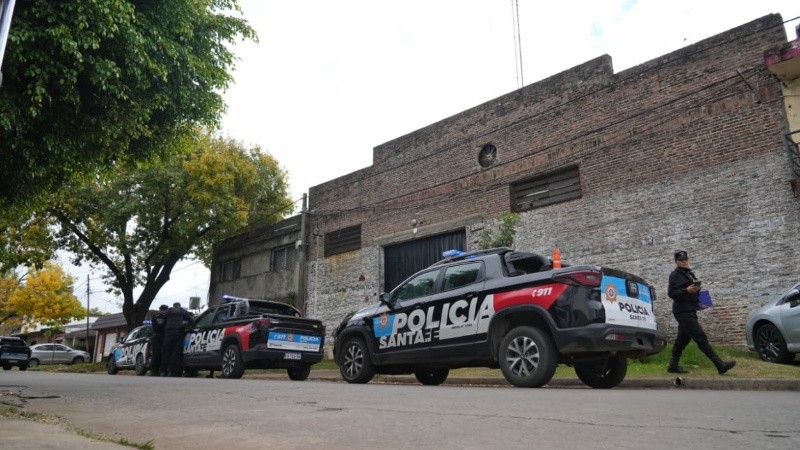 El operativo policial en la zona sur por la trágica caída del obrero (Alan Monzón/Rosario3)&nbsp;