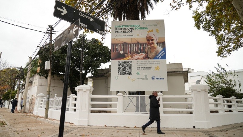 Una de las esquinas del Hospital en Dorrego y Virasoro.
