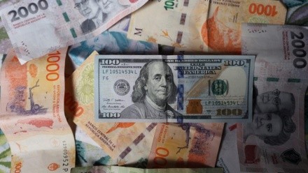 dolar pesos inflacion moneda billetes