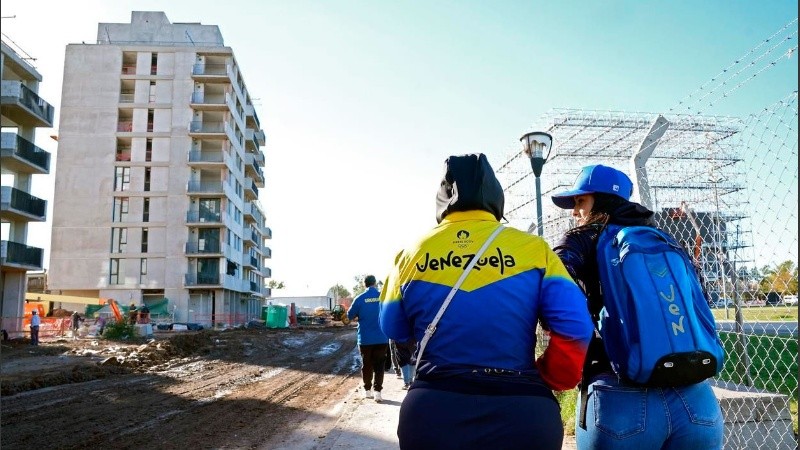 Delegados de otros países visitaron las obras.