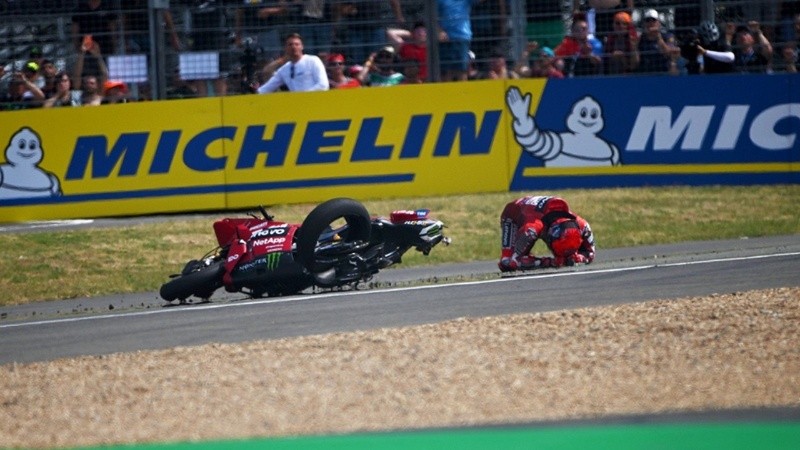 Marc Márquez, vigente campeón del Moto GP, sufrió una fractura a raíz de una dura caída en la Sprint del Gran Premio de Francia.