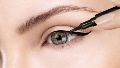 Desde el clásico cat eye hasta versiones más suaves y difuminadas, el delineador sigue siendo uno de los grandes protagonistas del maquillaje.