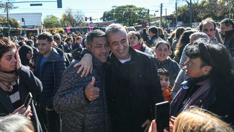 El intendente Javkin disfrutó de la inauguración junto a los vecinos