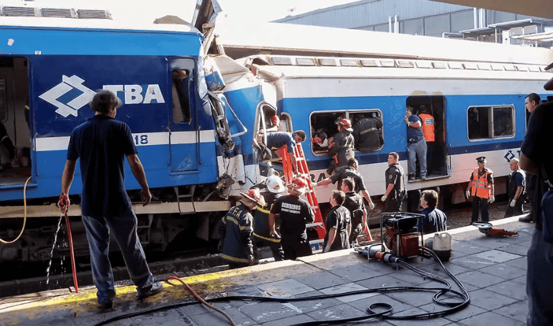 Tragedia de Once, choque de trenes ocurrido el 22 de febrero de 2012, donde murieron 51 personas.