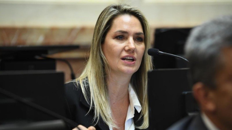 La senadora Carolina Losada.