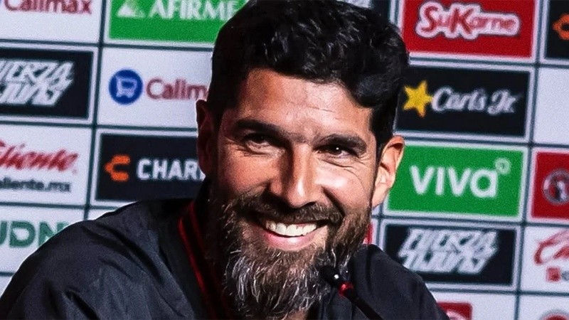 El Loco Abreu habló además de su sueño de ser DT de la selección de su país.