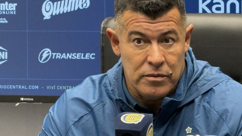 Almirón habló de una superioridad de su equipo sobre Racing (Fotobaires).