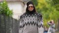 Cómodos, llamativos y versátiles, los sweaters con hombros estructurados prometen convertirse en uno de los ítems más vistos del invierno.