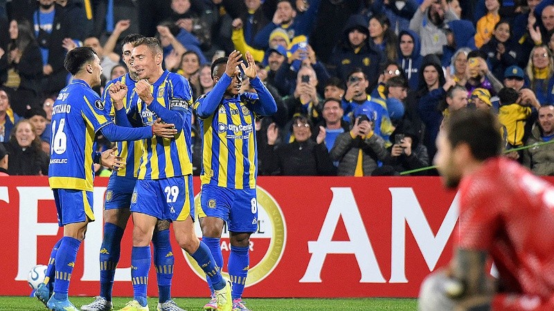 Marco Ruben volvió a la Libertadores y al gol (Fotobaires).
