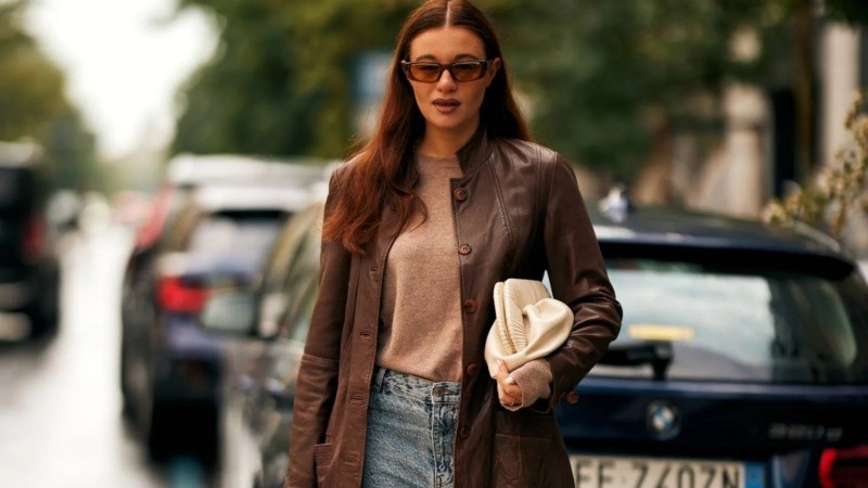 Del street style a los looks de oficina, el modelo demuestra que todavía tiene mucho para dar.