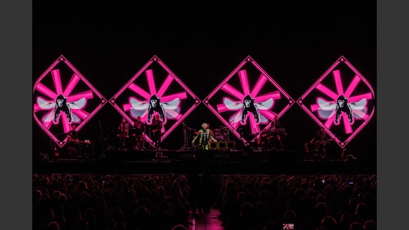 Fito durante uno de sus shows en el Movistar Arena.