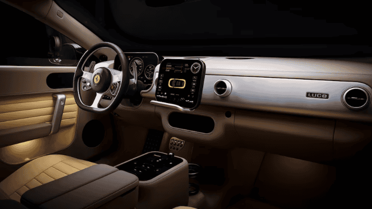 Ferrari (RACE) presentó Luce, su primer vehículo 100% eléctrico.