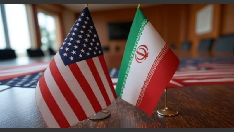 Estados Unidos e Irán alcanzan un memorando preliminar que incluye apertura del estrecho de Ormuz