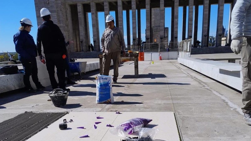 Parte de los trabajos que se estuvieron haciendo en el Monumento. (Mapei)
