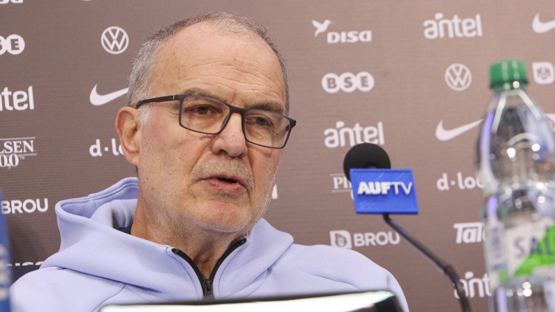 Bielsa habló en Montevideo y dijo que 