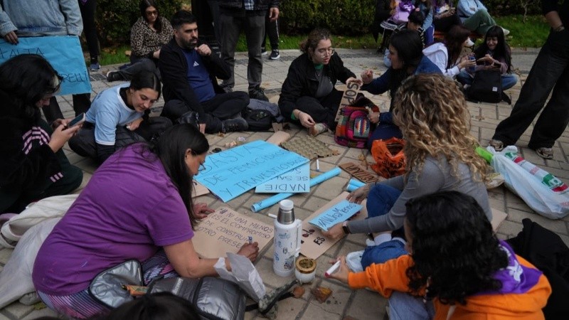 Las calles del centro de Rosario se colmaron este miércoles de mujeres que marcharon bajo el lema Ni Una Menos.
