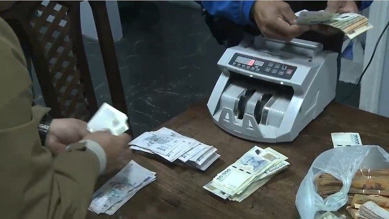 El dinero encontrado en el marco de los allanamientos.&nbsp;