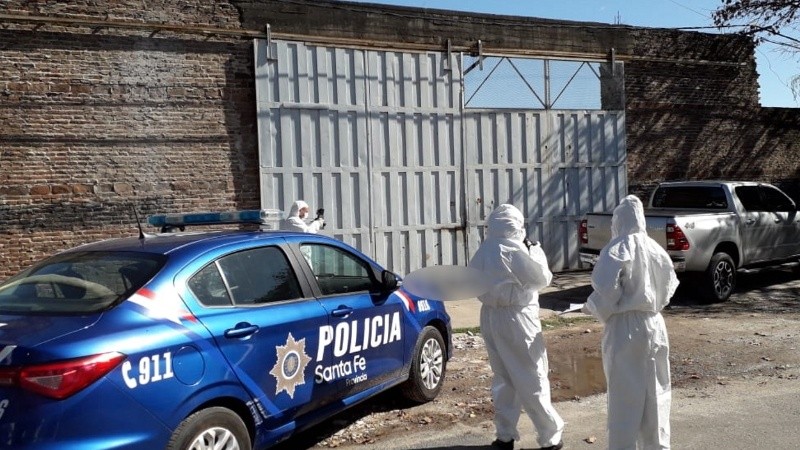 La escena del crimen en el galpón de Liniers al 2600.