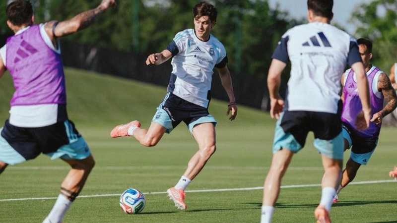 Leonardo Balerdi sufrió una lesión muscular y se pierde el Mundial.