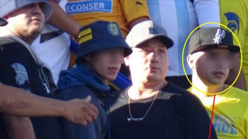 Ghiselli (izquierda), líder de la barra, y Acosta (en el centro, con gorra gris).&nbsp;