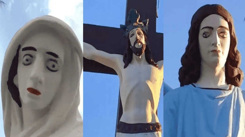 Las estatuas fueron pintadas de blanco a la espera de una nueva restauración.