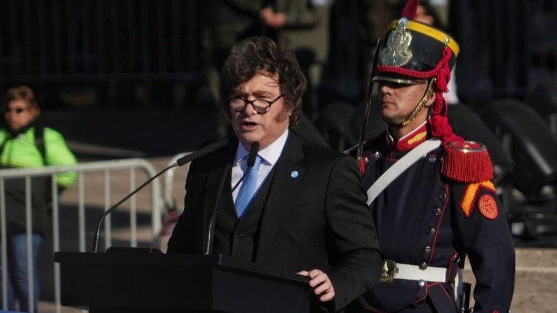 El presidente Milei durante su discurso en Rosario en el Día de la Bandera (Alan Monzón/Rosario3)