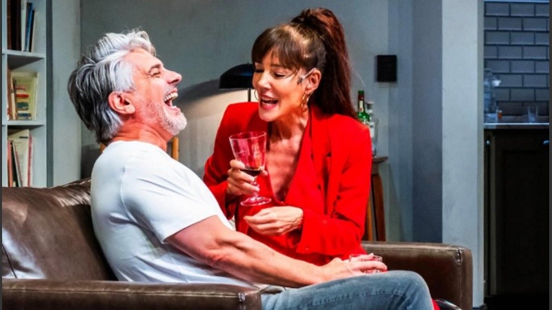Pablo Echarri y Paola Krun en una escena de 