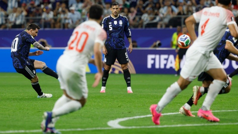 Lionel Messi fue suplente e ingresó en el segundo tiempo.