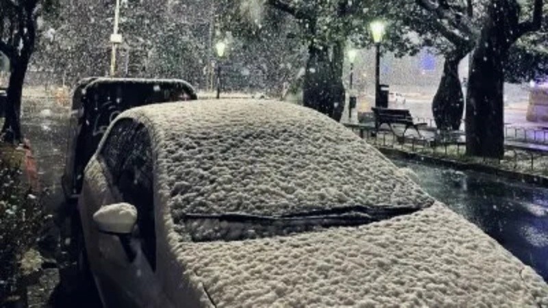 La nieve se hizo presente en varias localidades del país.