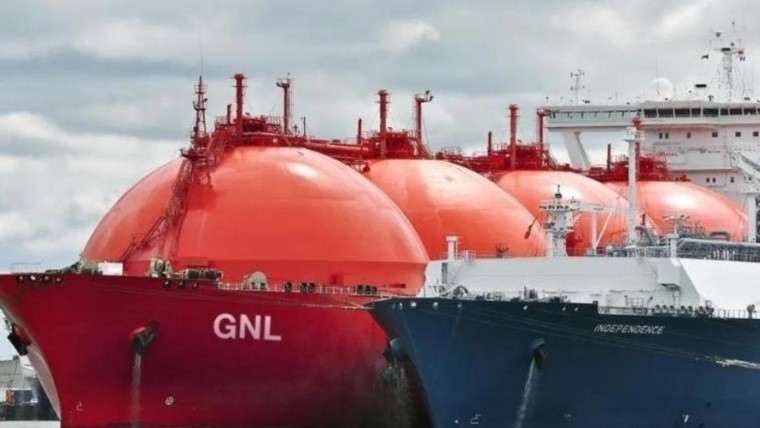 El precio del GNL importado multiplica varias veces el gosto del gas para la industria.