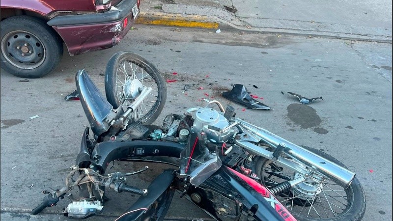 Imagen del rodado cuyo conductor falleció esta mañana en zona oeste.