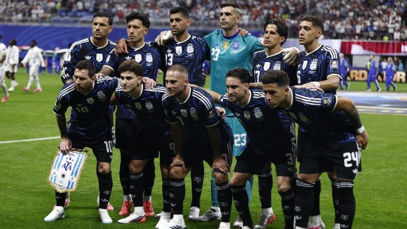 Así arrancó el equipo de Scaloni en la semifinal (EFE).