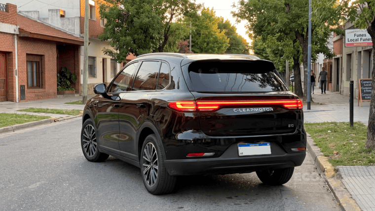 Leapmotor B10