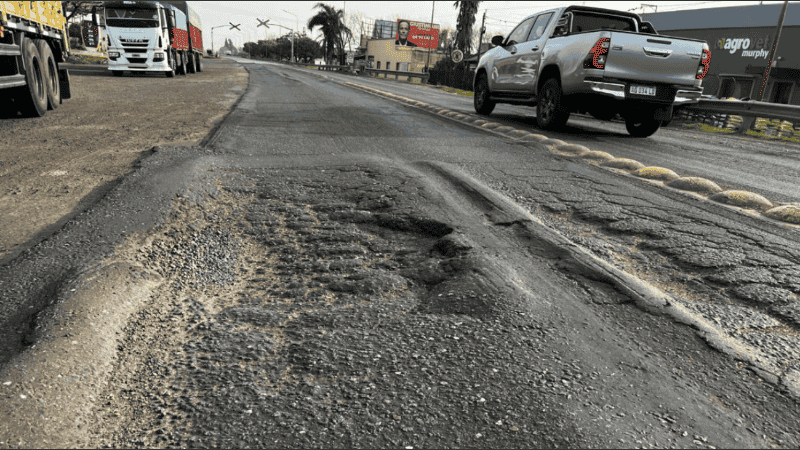 Bombardeada. Así está la A012 por falta de inversión estatal