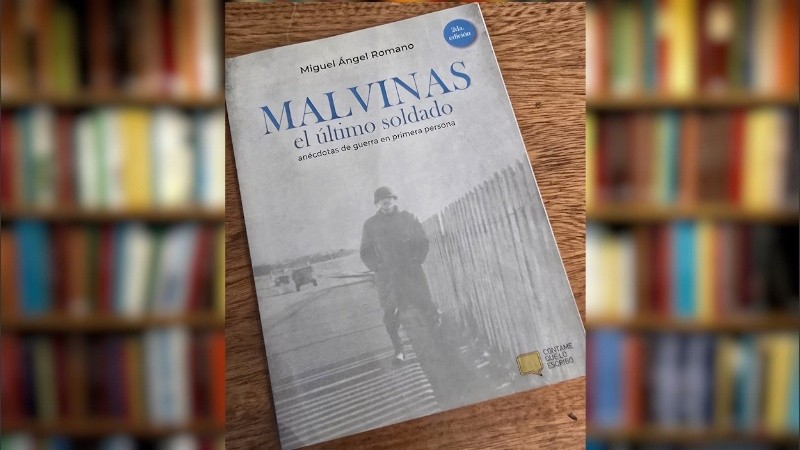 El autor del libro fue el último soldado argentino en abandonar las islas para ser trasladado, en calidad de prisionero al ferry Saint Edmund.