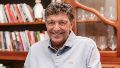 El doctor Sergio Lupo, uno de los primeros en atender pacientes con VIH en Rosario.