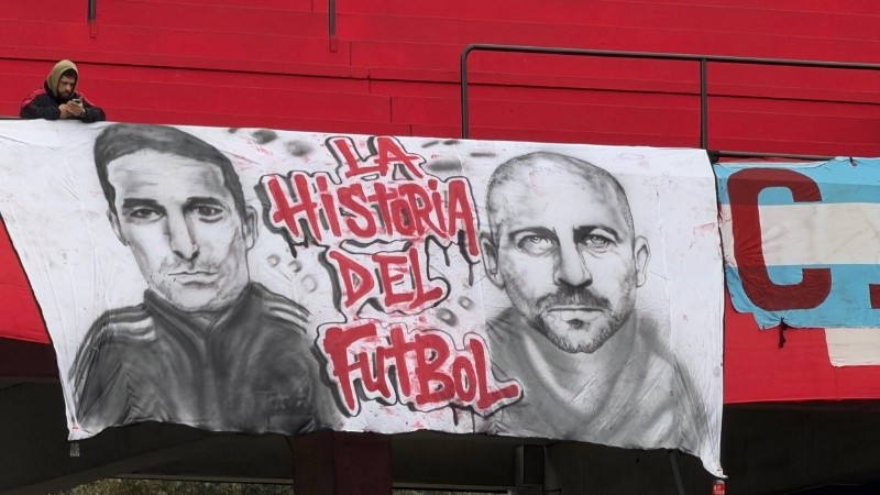 Scaloni y Samuel, dos de las caras rojinegras de la selección.