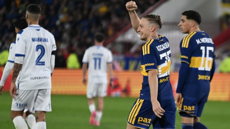 Ascacibar volvió a mostrar su olfato goleador (Fotobaires).